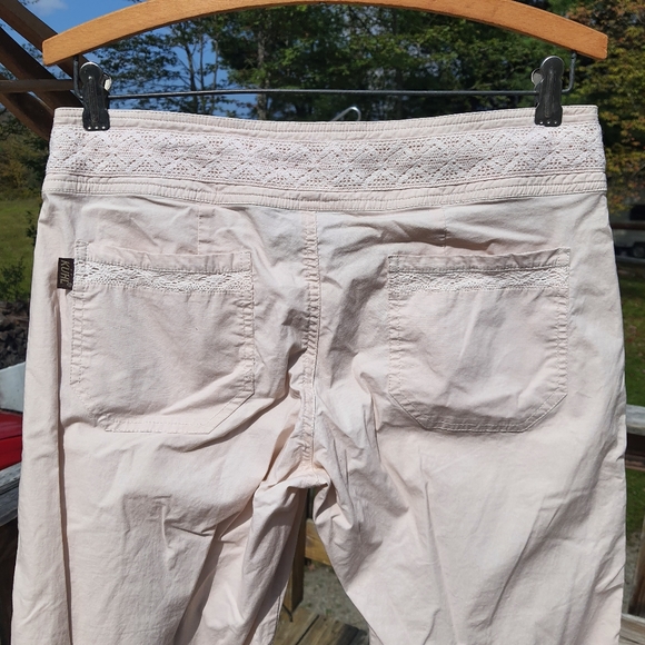 Kuhl Size 6 Cropped Capri Cream Beige Organic Cotton Lycra Pants Waist Detail - Picture 4 of 8
